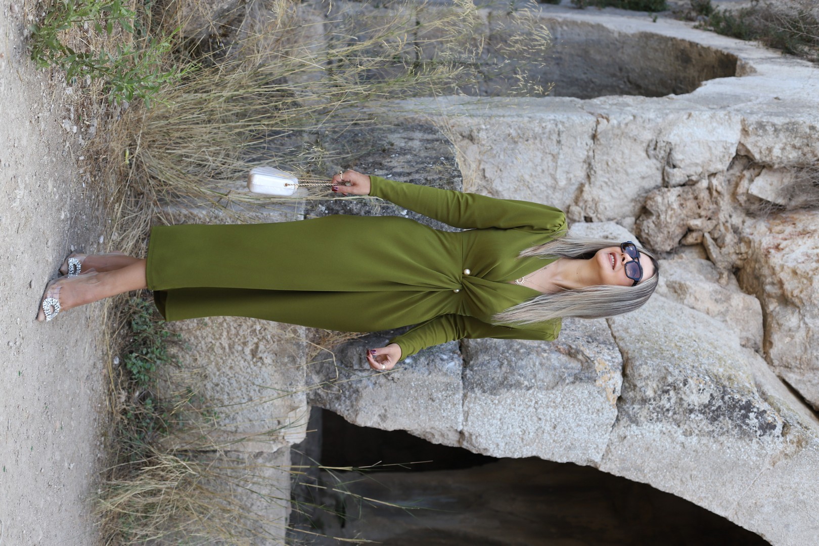 Fıstık Yeşili Kruvaze İnci Detay Elbise