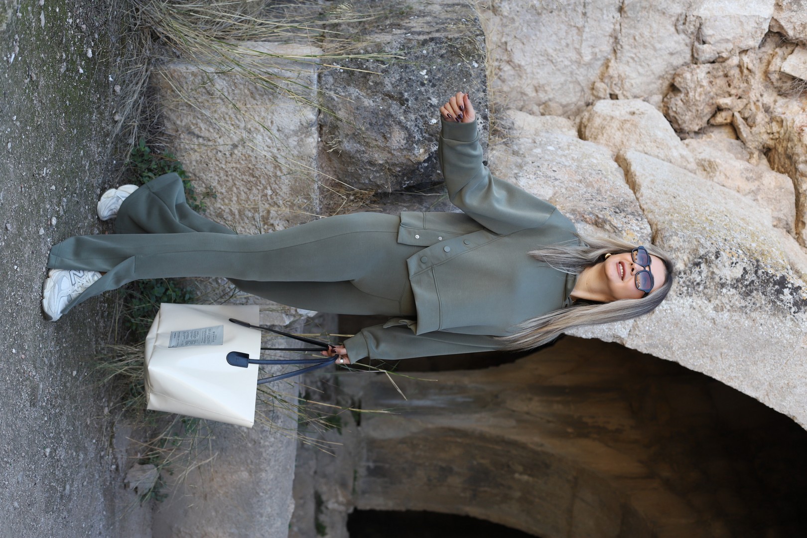 Haki Çıtçıt Detay Kapüşonlu Modal Eşofman Takımı