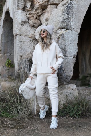 Bej Şardonlu Kapüşonlu Eşofman Takımı