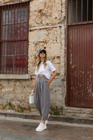 Beyaz Crop Basic