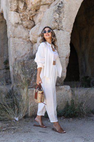 Beyaz Gömlekli Şalvar Takım