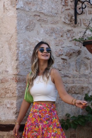Beyaz Kare Yaka Crop