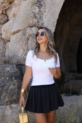 Beyaz Metal V Detay Tshirt