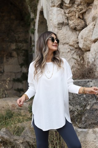 Beyaz Standart Beden Oversize Yırtmaçlı Basic