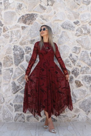 Bordo Asimetrik Kesim Sim İşlemeli Uzun Elbise