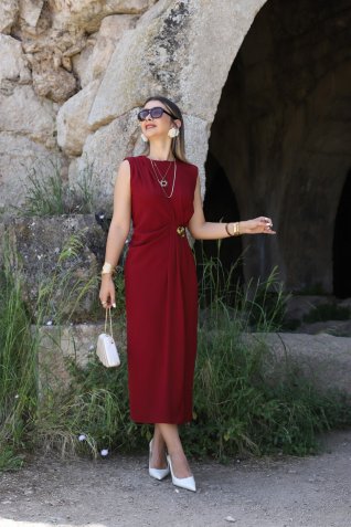 Bordo Orjin Sıfır Kol Drapeli Tokalı Elbise