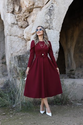 Bordo Sırtı V Detay Fiyonk Kuşaklı Elbise