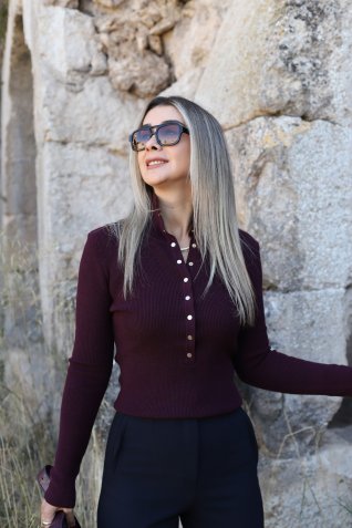 Bordo Standart Beden Dik Yaka Çıtçıtlı Triko Kazak