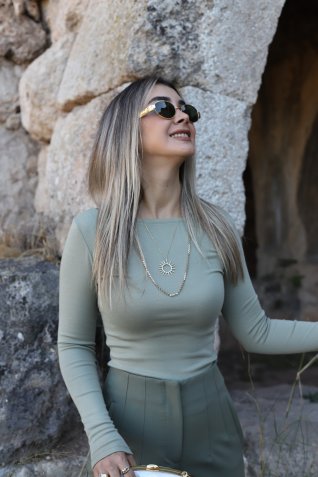 Çağla Yeşili Geniş Yaka Bluz