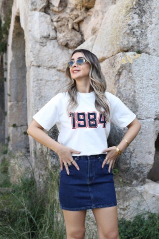 Ekru Lacivert Sayı Baskılı Tshirt
