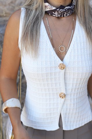 Ekru Standart Beden Düğmeli Triko Yelek