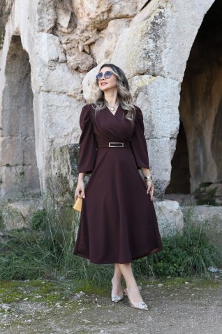 Kahve Kruvaze Gümüş Kemerli Kloş Elbise