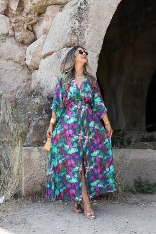 Karışık Renkli Yarasa Kol Yırtmaç Detay Elbise