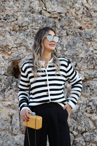 Kemik-Siyah Çizgili Vatkalı Hırka