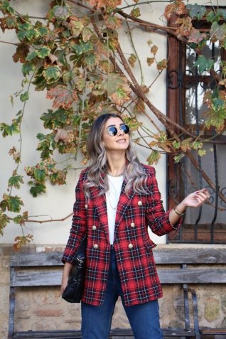 Kırmızı Kareli Blazer