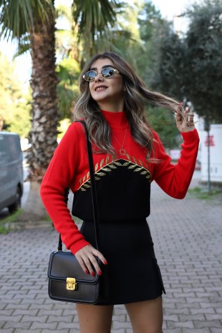 Kırmızı-Siyah Standart Beden Gold İşleme Kazak