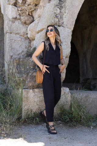 Koyu Lacivert Yelekli Keten Havuç Takım