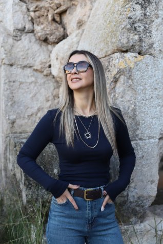 Lacivert Geniş Yaka Bluz