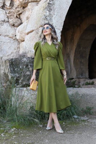 Olive Kruvaze Gümüş Kemerli Kloş Elbise