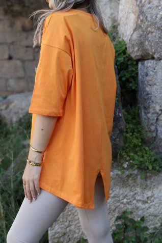 Orange Standart Beden Arkası Yırtmaçlı Oversize Tshirt