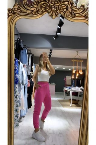 Pembe Eşofman