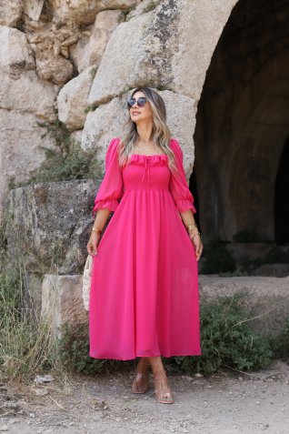 Pembe Madonna Yaka Şifon Elbise