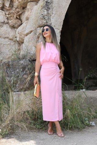 Pembe Yuvarlak Yaka Drapeli Yırtmaç Detay Elbise