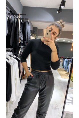 Siyah Crop