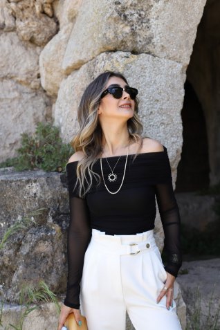 Siyah Degaje Yaka Tül Bluz
