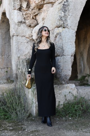 Siyah Kare Yaka Fitilli Yandan Yırtmaçlı Elbise