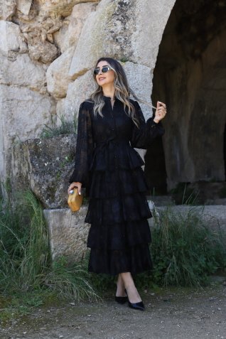 Siyah Kat Kat Nakış Detaylı Tasarım Elbise