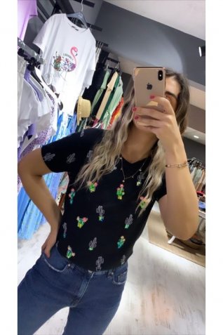 Siyah Küçük Kaktüs Detay Tshirt