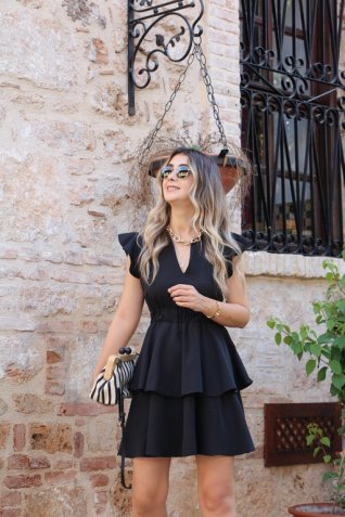 Siyah Omzu Fırfır Mini Elbise