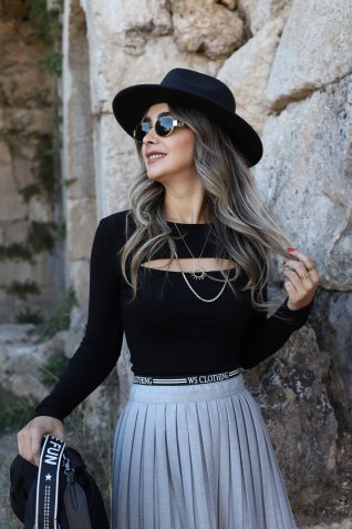 Siyah Önü Açık Bluz