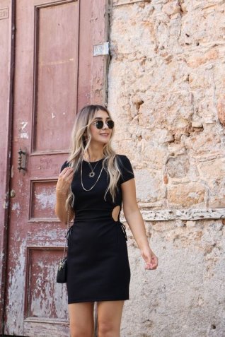 Siyah Pencere Detay Elbise