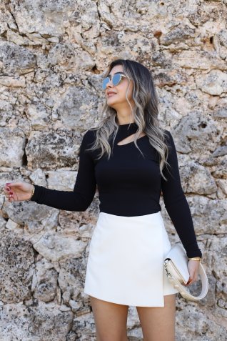 Siyah Pencere Detay Fitilli Bluz
