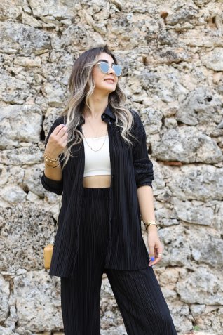 Siyah Piliseli Gömlek Takım