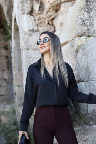Siyah Saten Gömlek