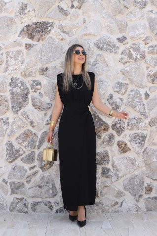 Siyah Sıfır Kol Çift Tokalı Elbise