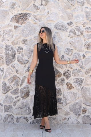 Siyah Sıfır Kol Eteği Dantelli Elbise