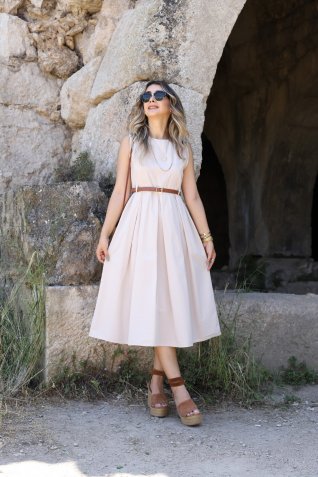 Taş Deri Kemerli Pileli Elbise