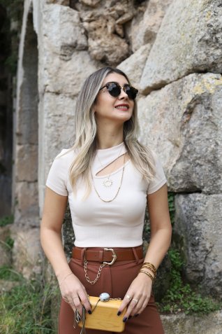 Taş  Kısa Kollu Pencere Detay Fitilli Bluz